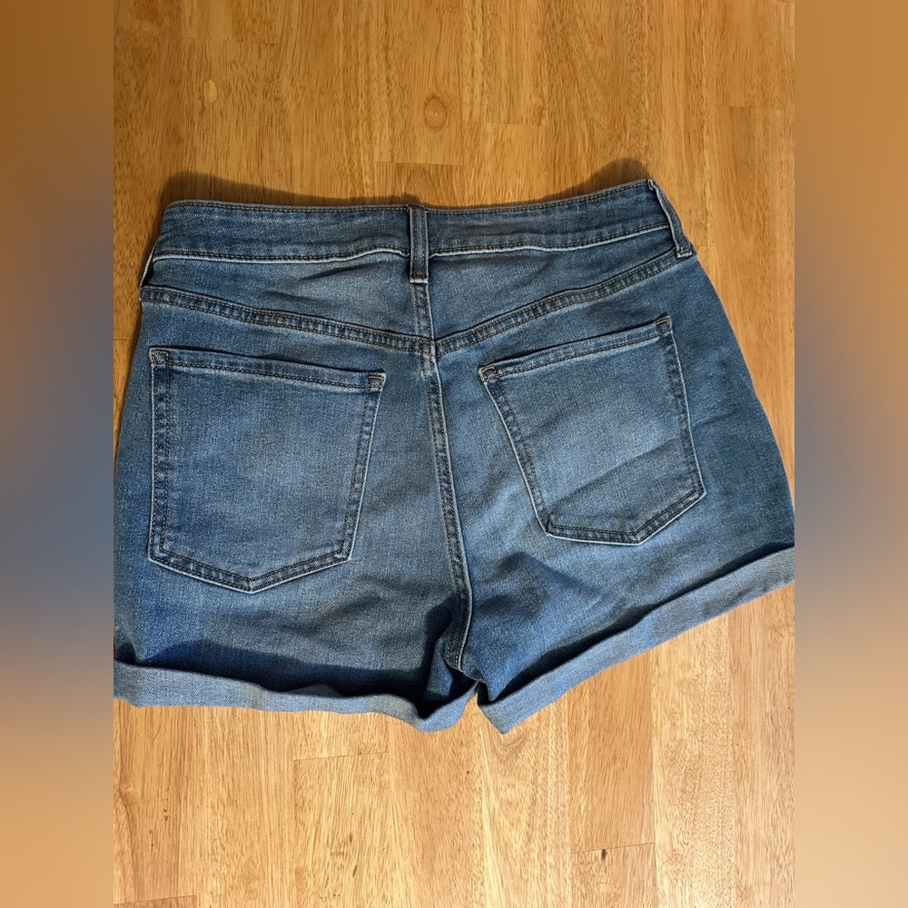 Old Navy Blue Jean Shorts Frayed Hem Casual - Picture 2 of 3